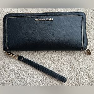 Michael Kors large continental wallet wristlet black with gold hardware